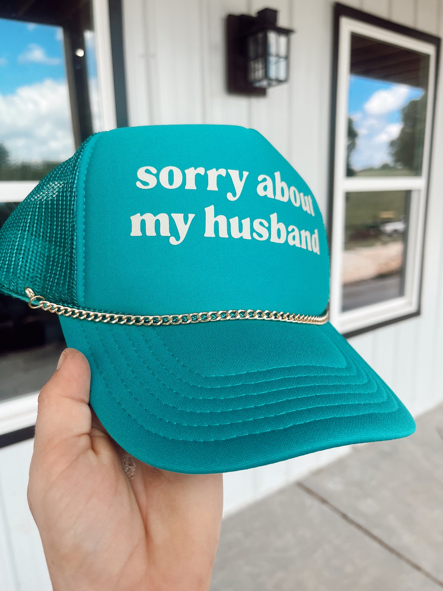 Plain Gold Trucker Hat Chain