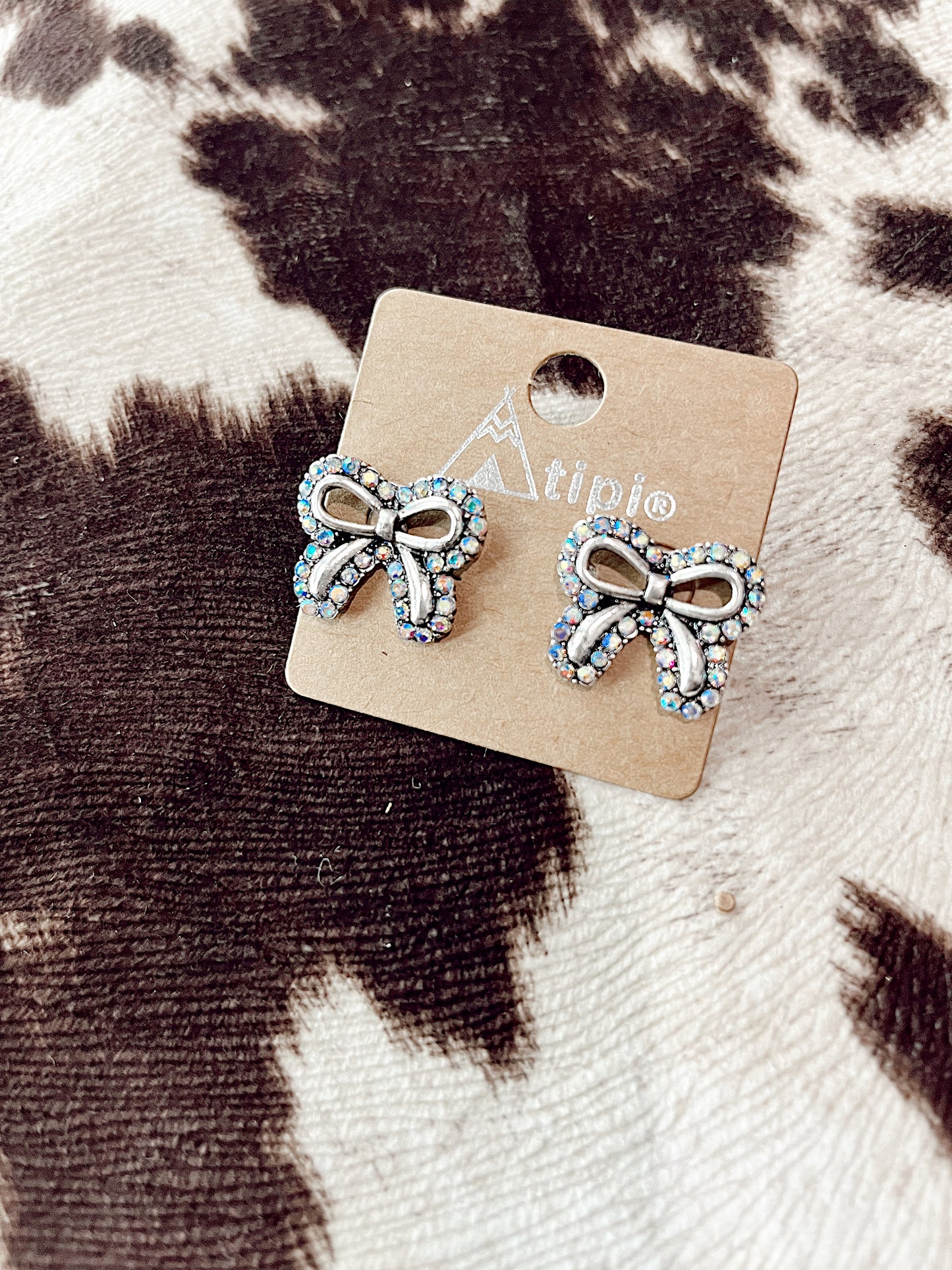 Western Chrystal Bow Earrings- Silver