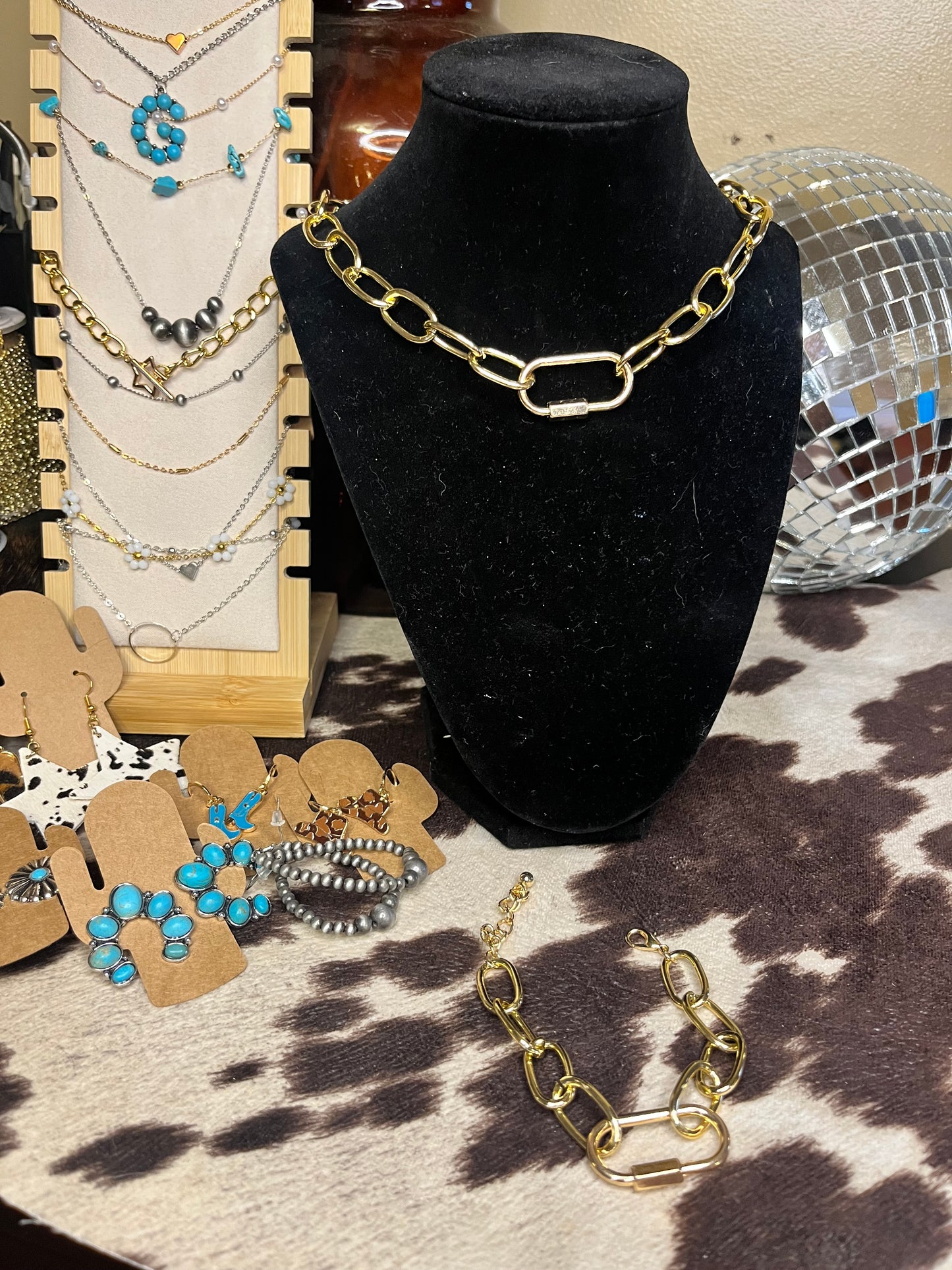 Large Gold Toggle Closure Necklace and Bracelet