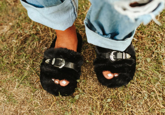 Home Buckles Sandles—Midnight