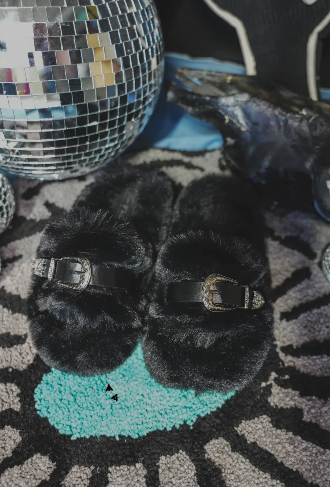 Home Buckles Sandles—Midnight