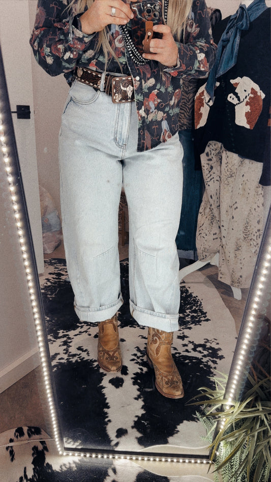 High Waist Barrel Jeans: Light Wash