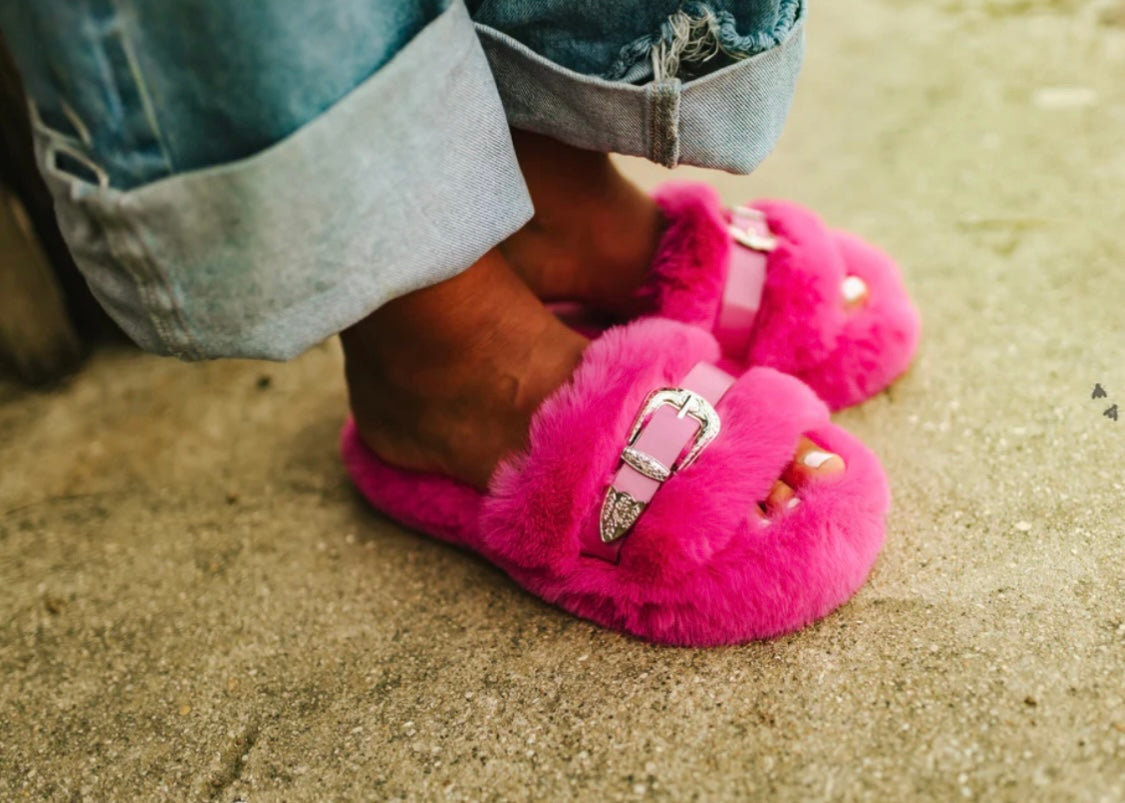 Home Buckles Sandles—Pop
