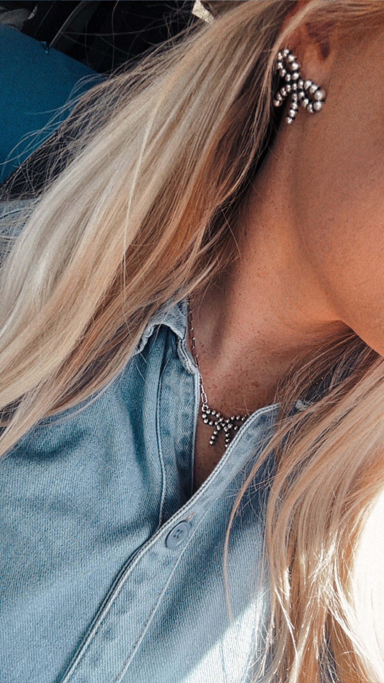 Western Metal Ribbon Post Earring