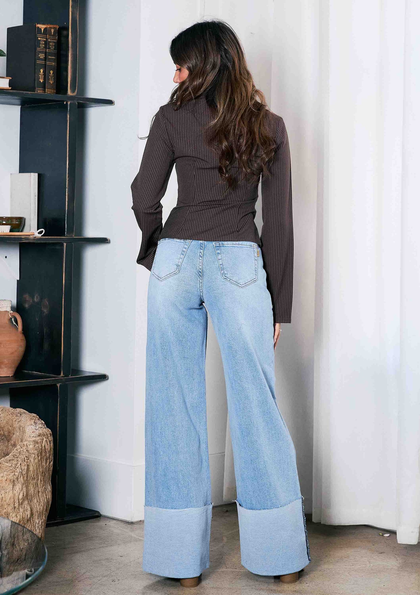Wide Leg High Waisted Jeans with Comfort Stretch- Light Stone