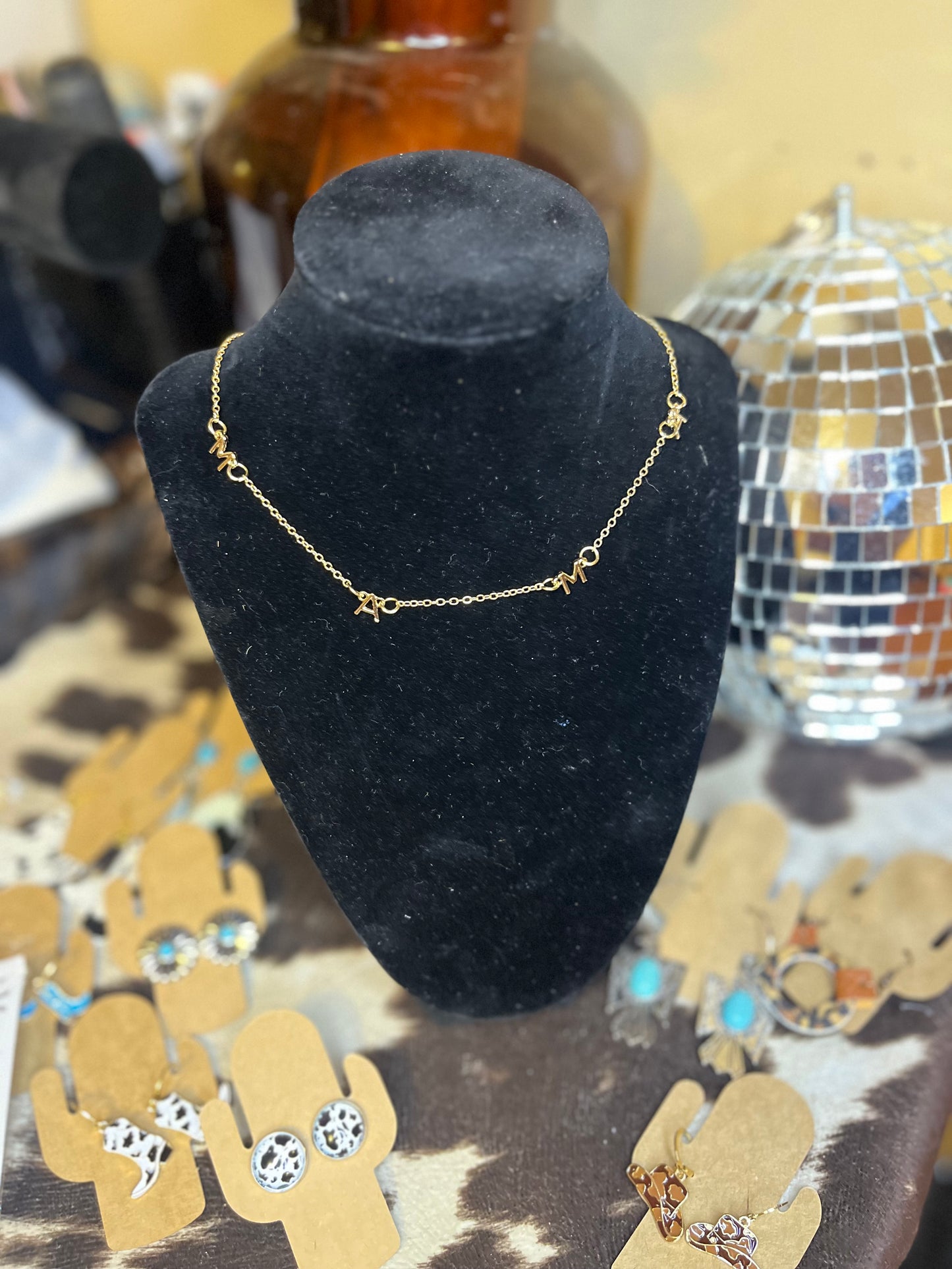 MAMA Necklace - Gold