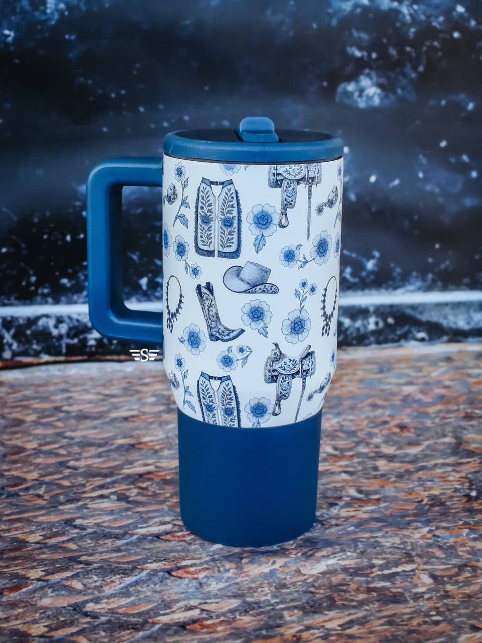 Western Chinoiserie Flip Top Tumbler: 32oz