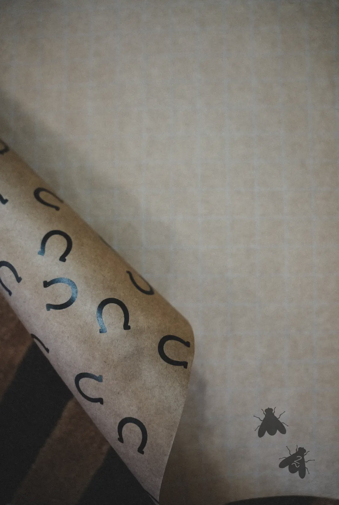 Wrap The Presents- Lucky