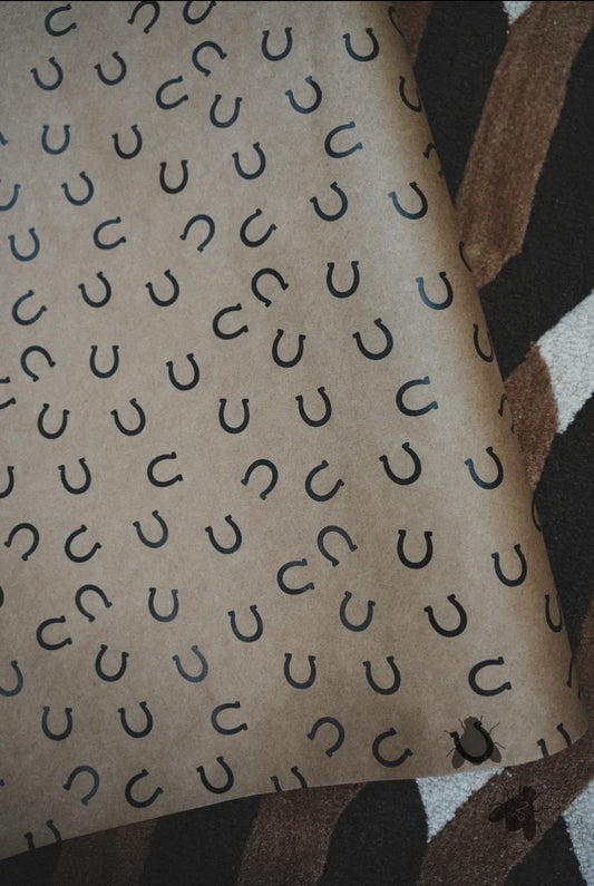 Wrap The Presents- Lucky