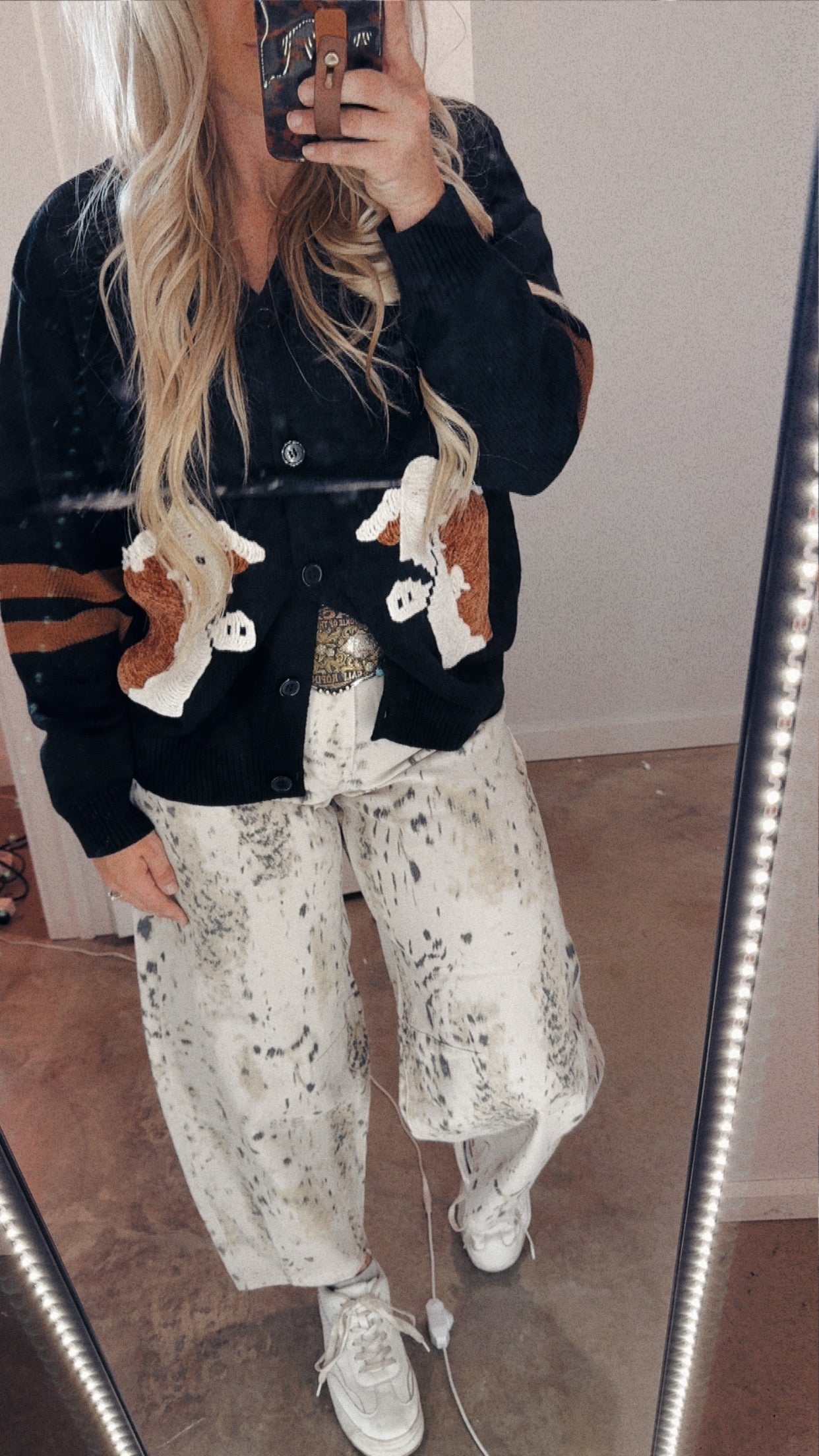 Cattle Cardi—Black Hereford