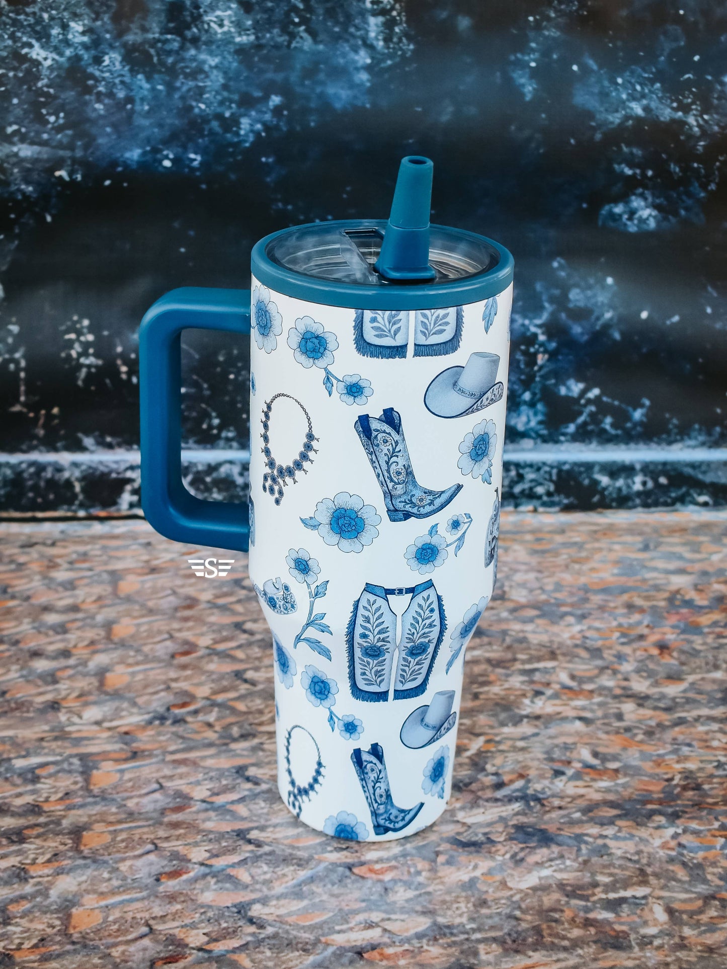 Western Chinoiserie Flip Top Tumbler: 32oz