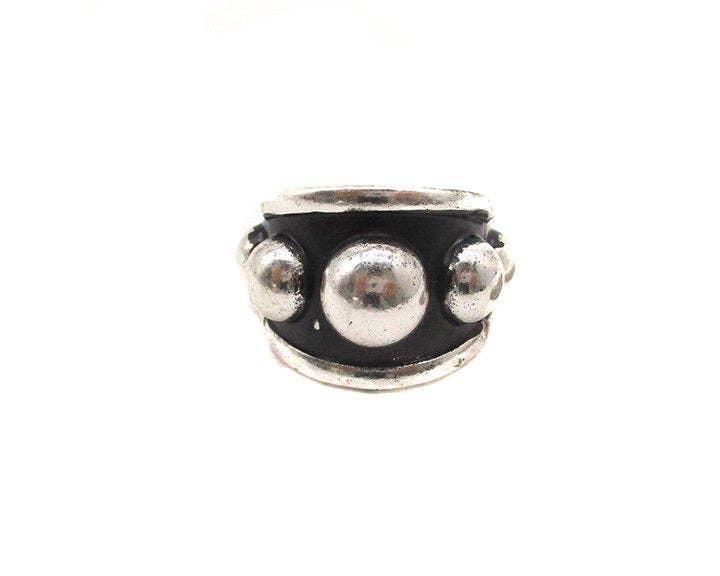 Western Round Bubble Textured Stretch Ring